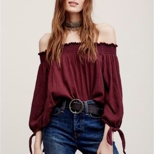 Free People We the Free Off The Shoulder Sz S NWT